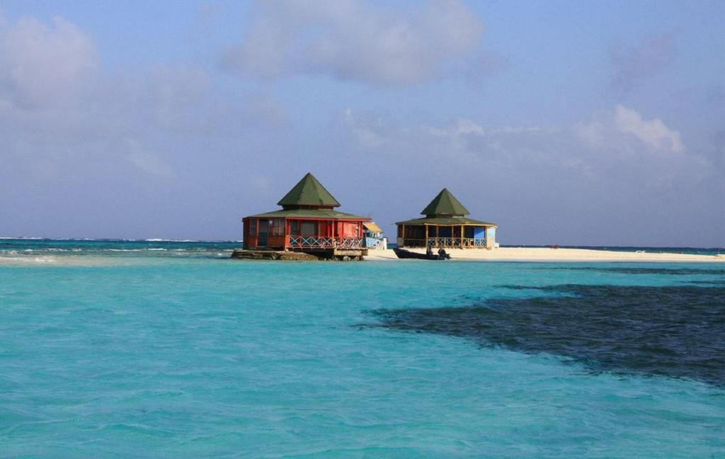 Hostal Mom Mariela San Andres  Bagian luar foto